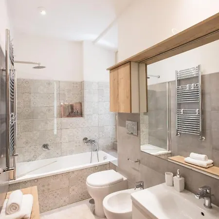 Your In Trastevere E Gianicolo 로마